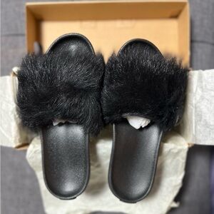 UGG Royale Slides